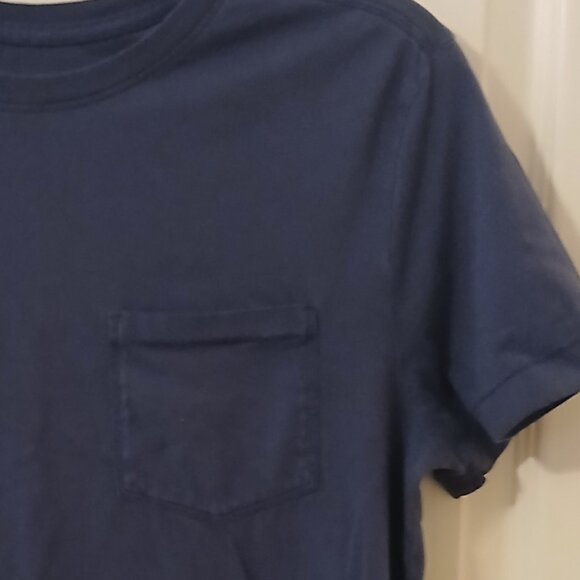 Goodfellow & CO Mens size S tee (pre-loved) - Picture 2 of 4